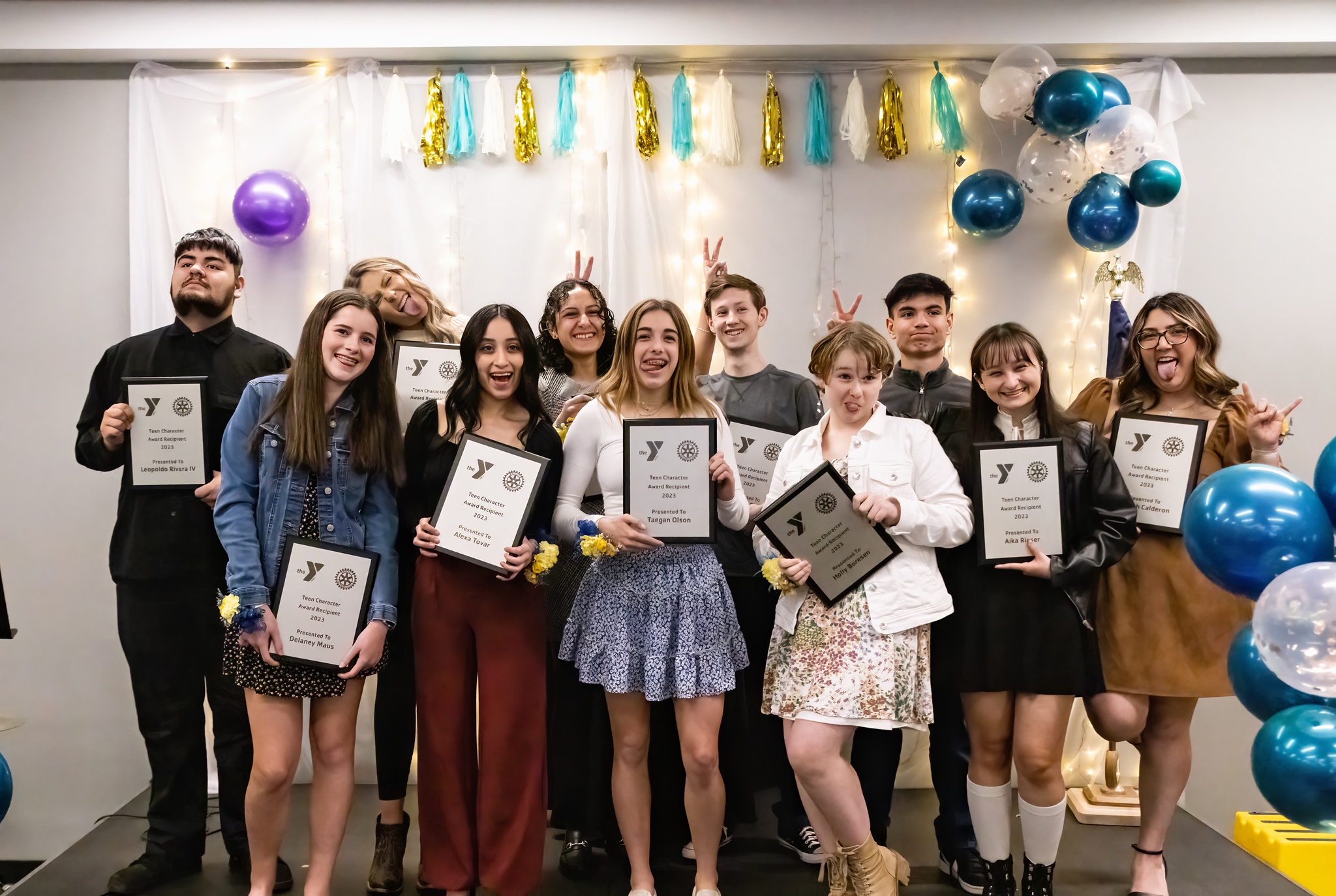 https://connectedchiropractic.com/wp-content/uploads/2023/05/teen-character-awards-jphnstown-colorado-1.jpg